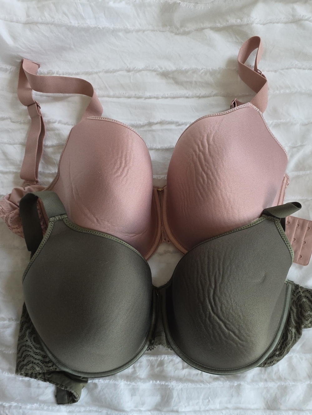 Chantelle C13B60 C Jolie Underwire Contour Bras 34 DDDD Pink & Green